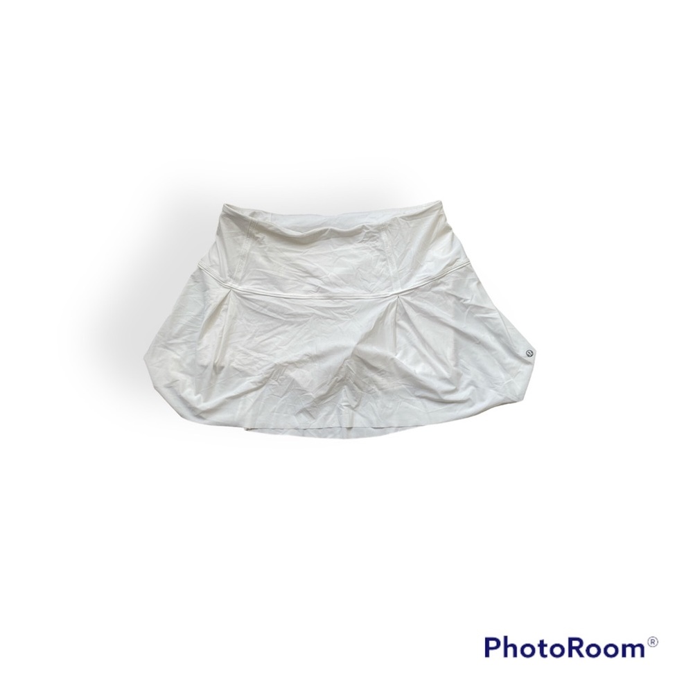 Lululemon tennis skirt white